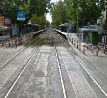 Avda. Balbín y vías del Ferrocarril Mitre FOTO: CMCABA