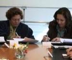 Dras.Stella Maris Martínez  y Cristina Caamaño