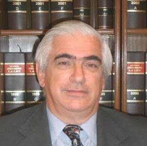 Dr. Enrique Del Carril