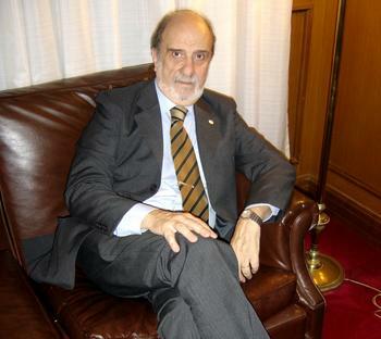 Dr. Ricardo Recondo