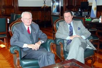 Reunion entre el Dr. Ricardo Casal y el Presidente de CADEA, Manuel Enrique Fentanes 