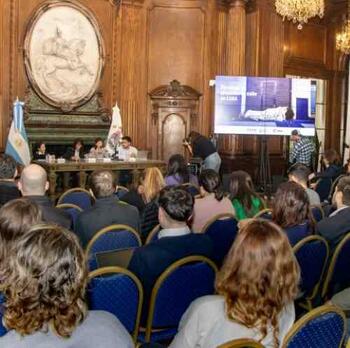 Presentación FOTO: WEB