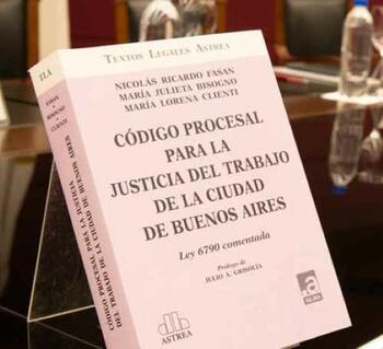 Libro FOTO: CMCABA Libro FOTO: CMCABA