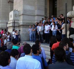 Acto de repudio FOTO: Seccional 2 de la UEJN Acto de repudio FOTO: Seccional 2 de la UEJN