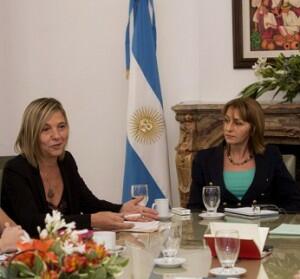 Dras. Gabriela Vázquez y Alejandra Gils Carbó FOTO: Claudia Conteris / MPFN Dras. Gabriela Vázquez y Alejandra Gils Carbó FOTO: Claudia Conteris / MPFN