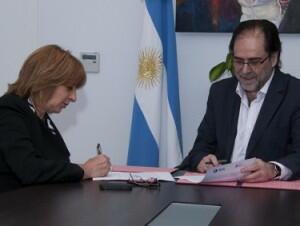 Firma de convenio FOTO: MPFN Firma de convenio FOTO: MPFN