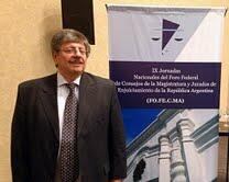 Dr. Ricardo Baldomar Dr. Ricardo Baldomar